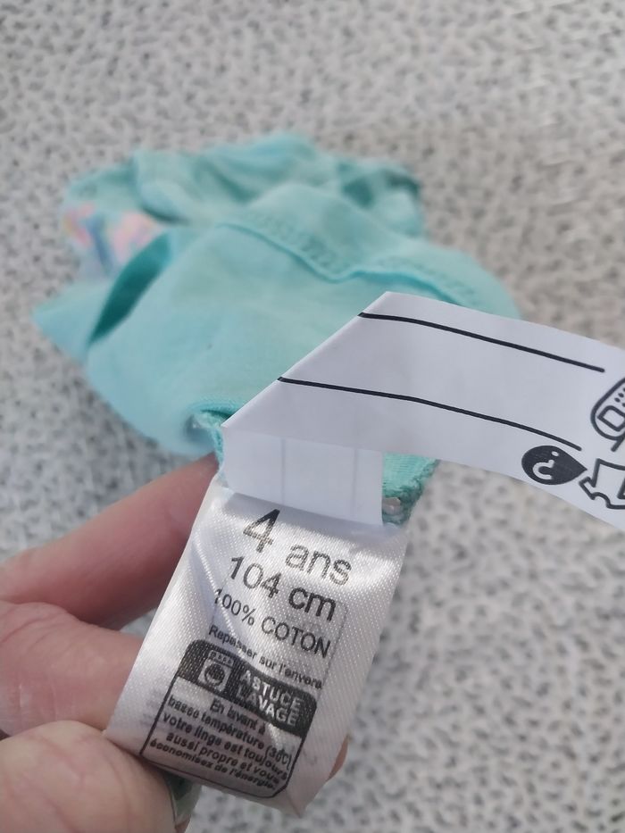 Débardeur fille 4 ans  100% coton • imprimé fleurs papillon • neuf étiquette - photo numéro 5