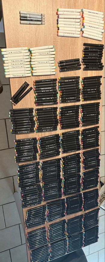 Aqua Marker + twinmarker + glitter brush Marker