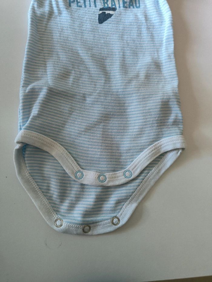 Lot 3 bodies bleu petit bateau 3mois - photo numéro 13