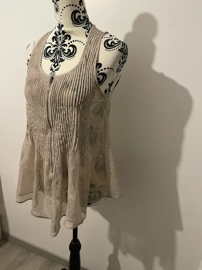 Blouse débardeur sans manche beige à motifs blanc en voile taille 38 - photo numéro 5