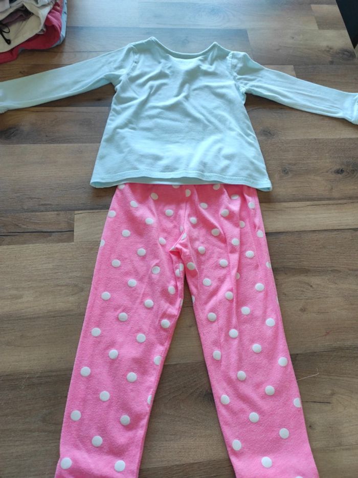 Pyjama in extenso 5 ans mais le haut taille 4 ans - photo numéro 4