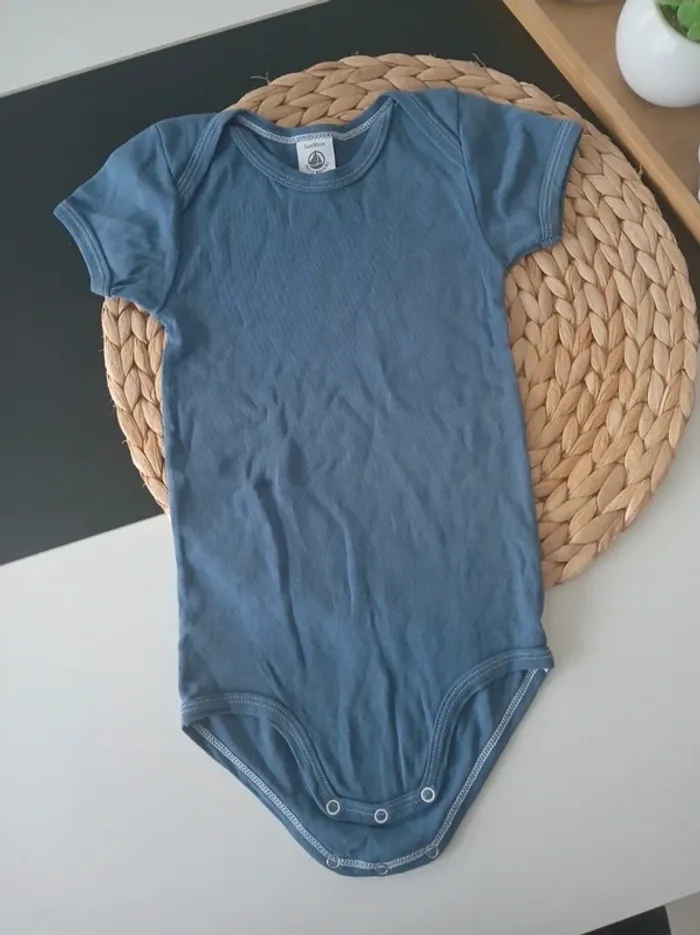 Bodies Petit Bateau Taille 24 mois🌿🦁 - photo numéro 5