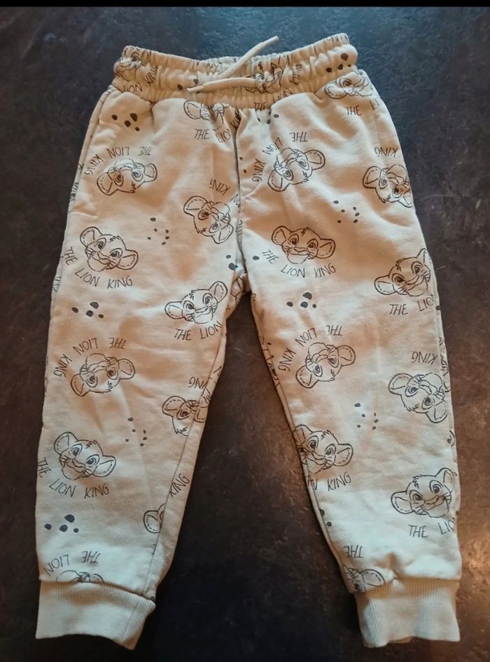 Pantalon jogging roi lion