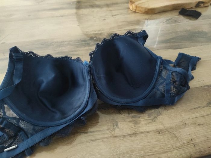 Soutien gorge bleu - photo numéro 2