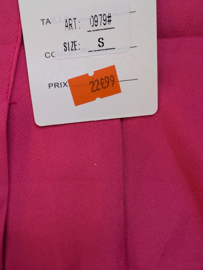 Jupe short rose - photo numéro 4