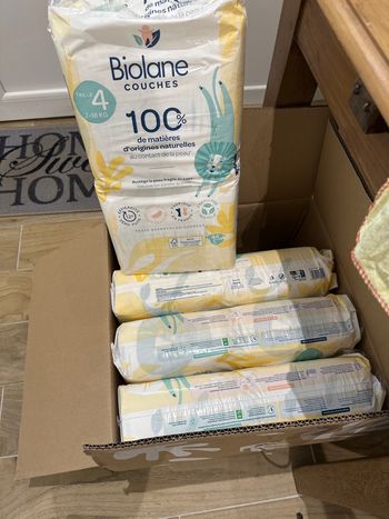 Lot de 4 paquets de couches Biolane 