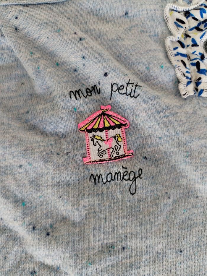 Tee-shirt 9-12 mois 3 pommes neuf - photo numéro 2