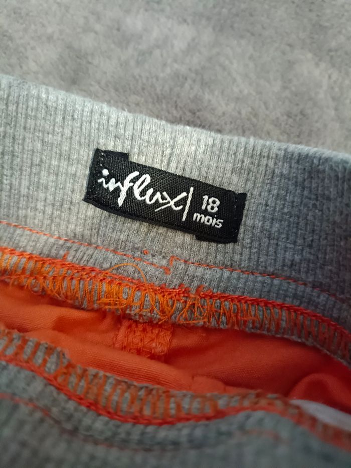Short orange - photo numéro 2
