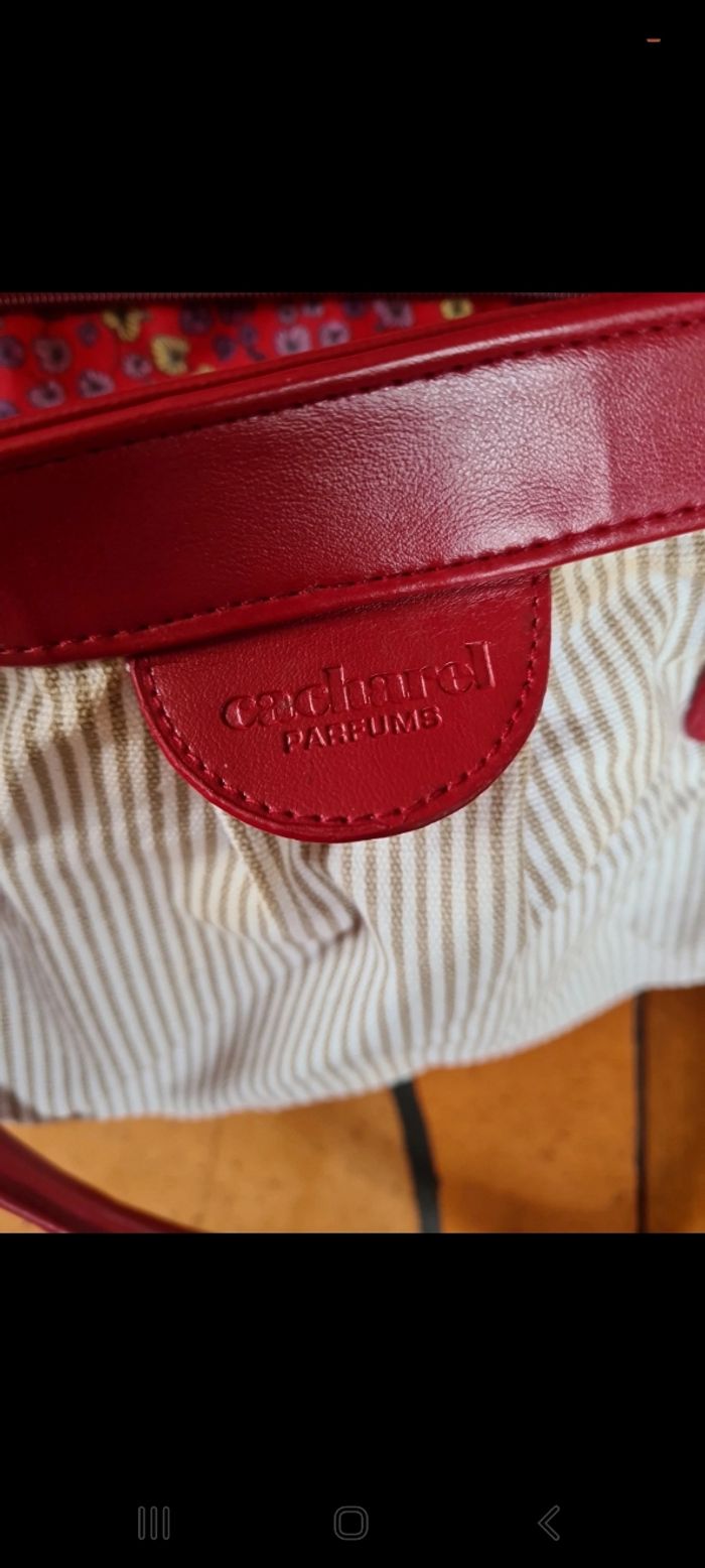 Sac  Cacharel - photo numéro 6