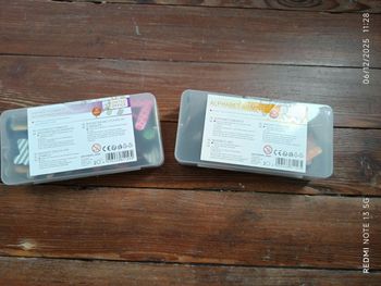 Lettres et chiffres aimantés