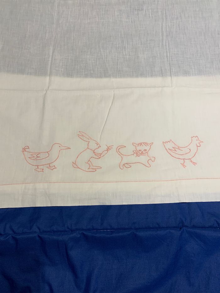 Drap animaux roses ancien vintage / enfant bébé / rose 104x79cm - photo numéro 2