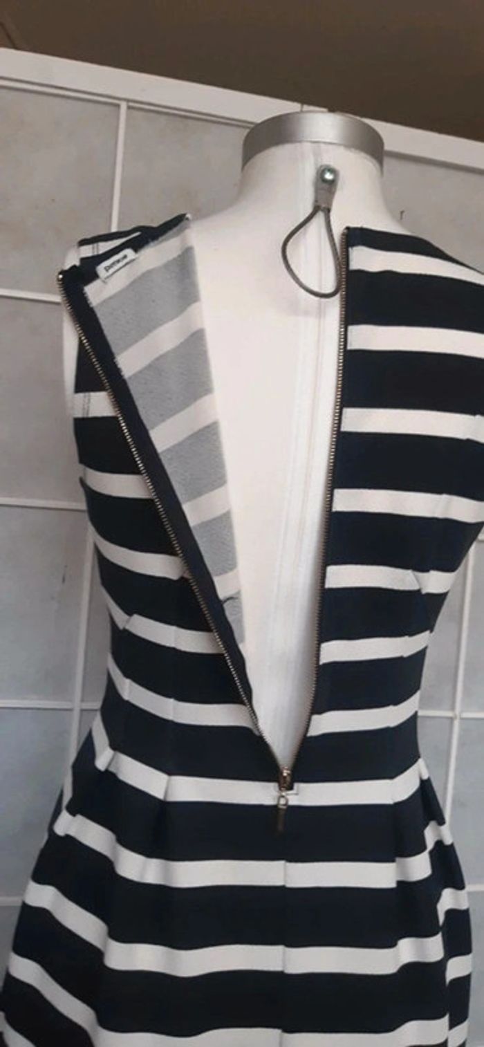 Robe S 36 neuve - photo numéro 3