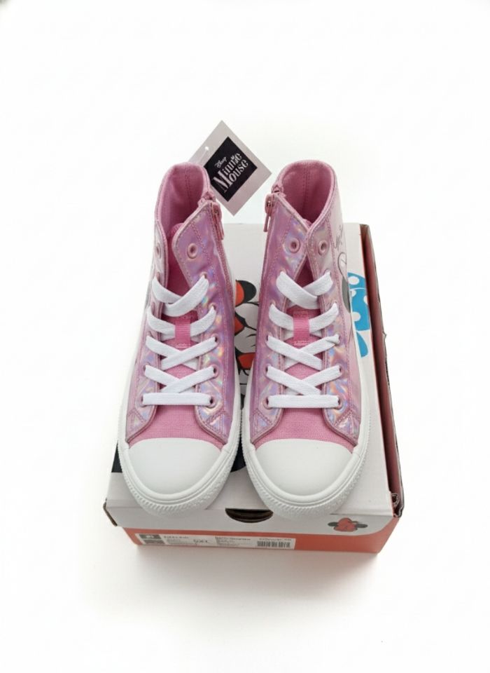 Basket Disney Neuve p.33 - photo numéro 4