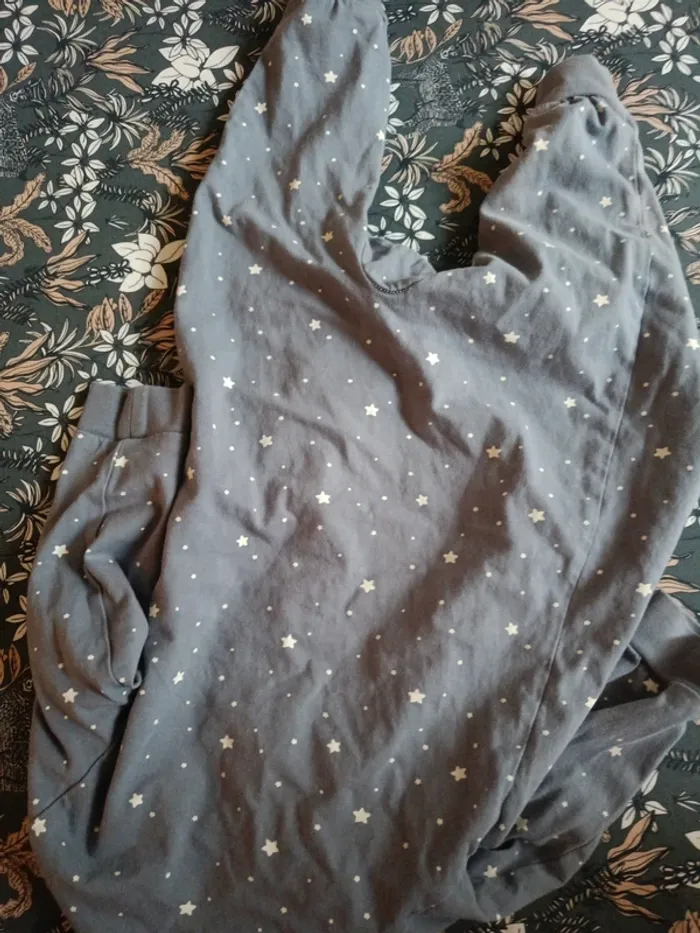 Pyjama manches longues bleu étoiles H&M 68cm - photo numéro 3