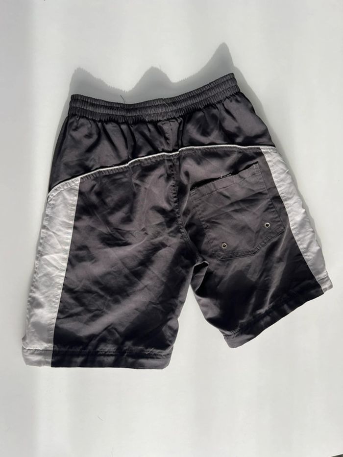 Short 6 ans - photo numéro 2