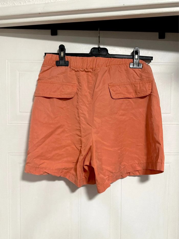 Short Fluide Saumon Taille 38/40 - photo numéro 4