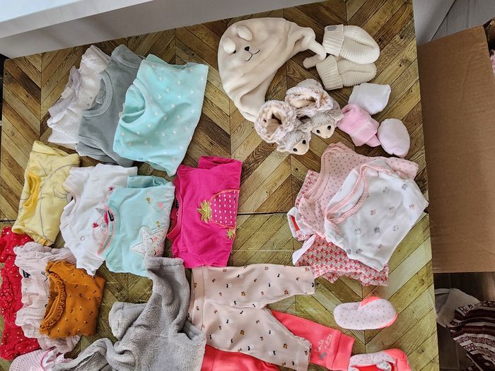 Lot bébé 1 mois - photo numéro 4