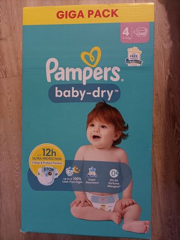 1 Giga pack couches Pampers 4