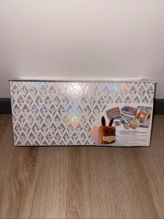 Coffret Super Premium Évolutions Prismatiques - EV8.5 FR - photo numéro 2