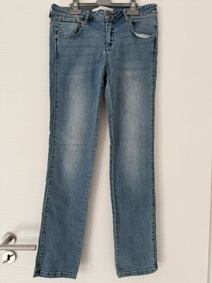 Jean slim skinny droit bleu clair brut uni basique simple