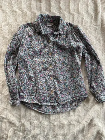 Chemise fleuris tape à l’œil