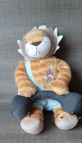 Tigre en peluche avec haltères