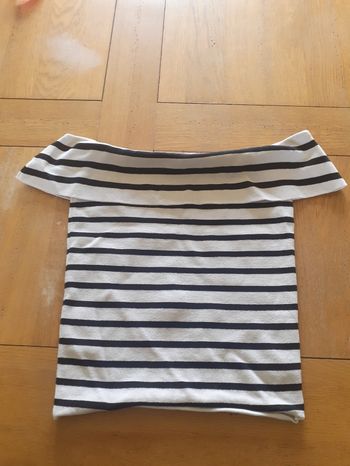 Crop top  epaules dénudées