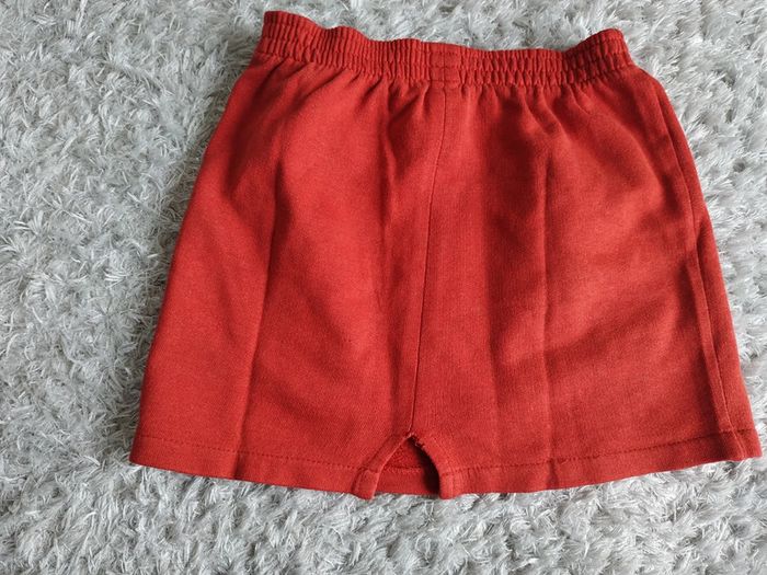 Jupe rouge 6 ans - photo numéro 2