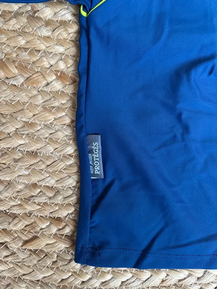 Tee shirt anti UV - neuf - 12 mois - photo numéro 4