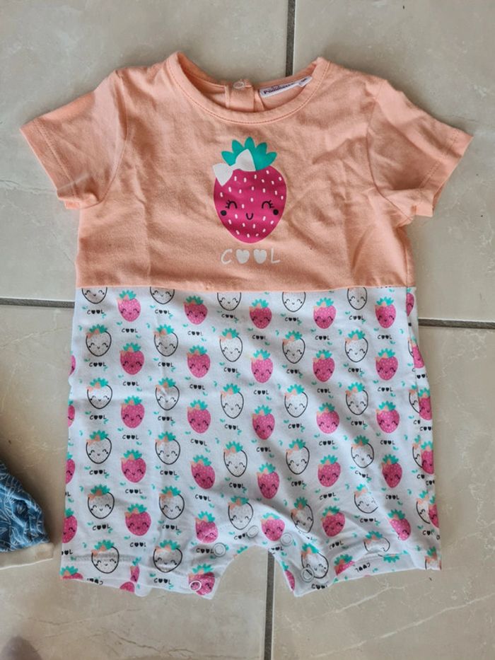 Lot de 4 combinaisons taille 9 mois - photo numéro 5