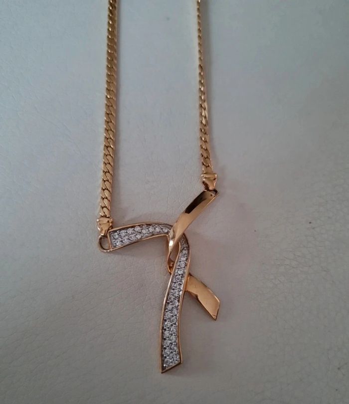 Collier doré - photo numéro 2