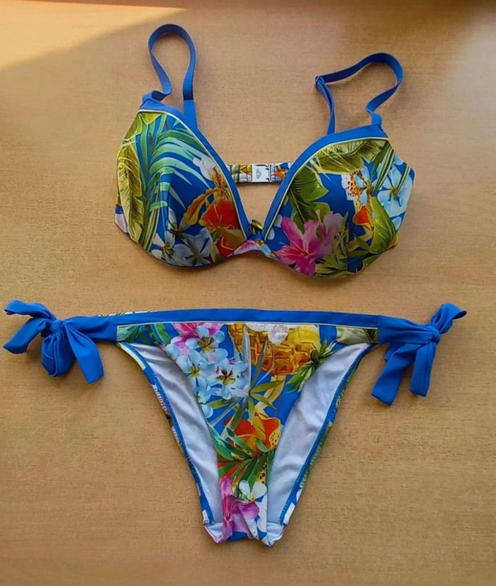 Maillot de bain deux pièces Lise Charmel fleuris 42