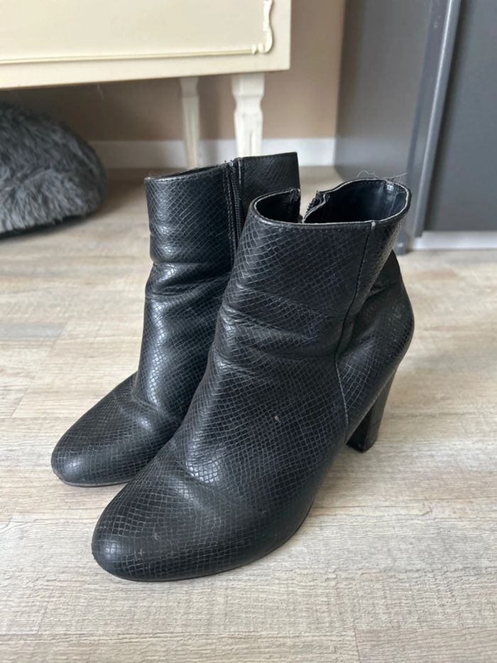 Bottines à talons noires taille 40