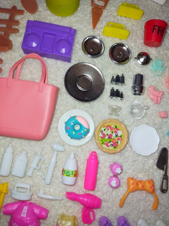 Lot divers accessoires pour poupée barbie Bratz - photo numéro 5