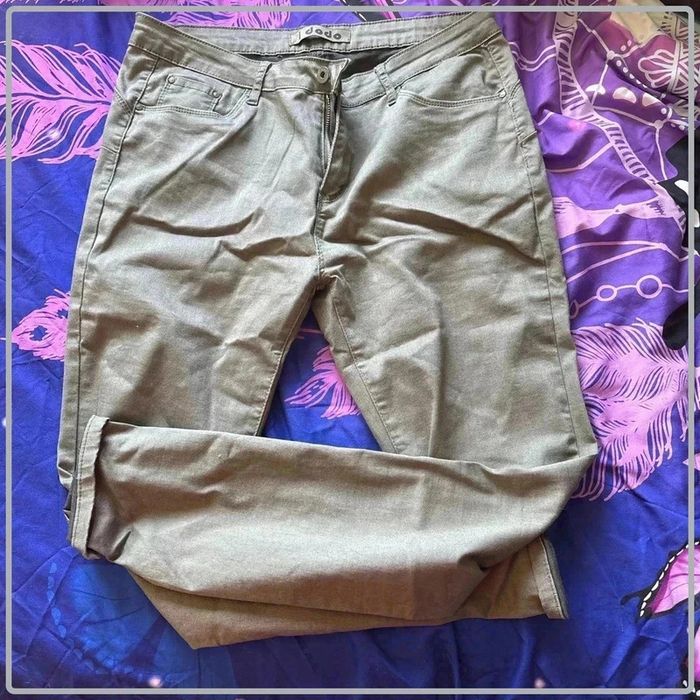 Pantalon taille 44 marque I dodo