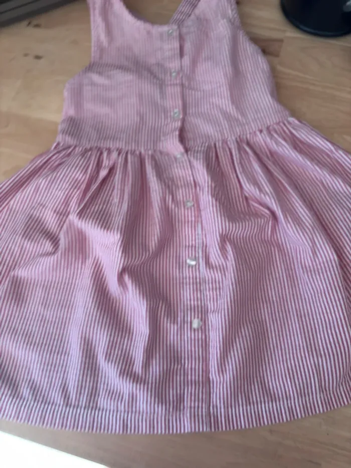 👗👗sublime robe croisé dans le dos • Okaïdi • 5 ans - photo numéro 5
