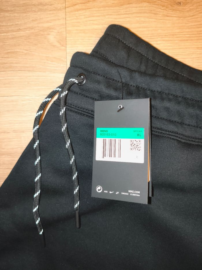 Ensemble Nike Tech - photo numéro 5