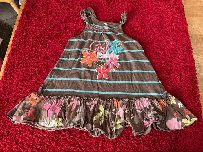 Robe.
