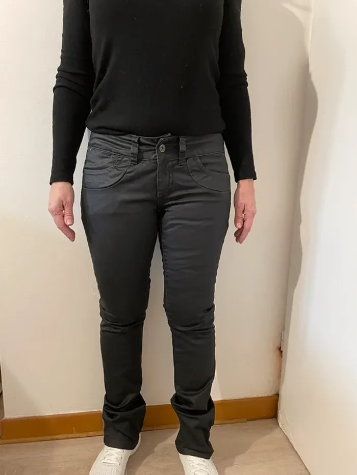 Jean noir enduit skinny femme