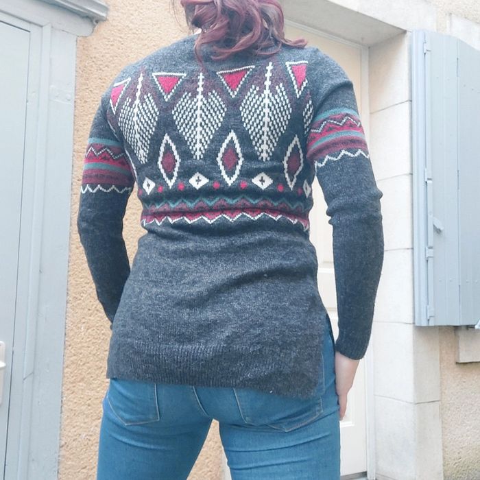 Magnifique pull hollister taille S - photo numéro 5