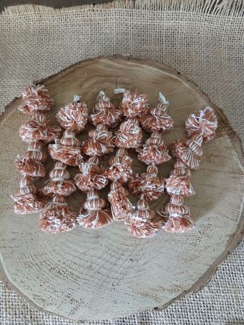 Lot de 6 pompons long marron crème