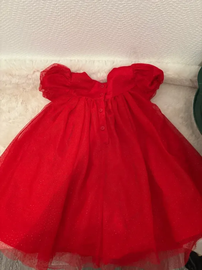 Magnifique robe rouge fille 18 mois - photo numéro 2