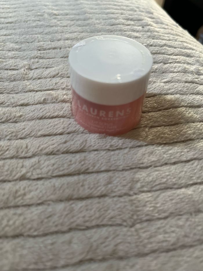 Lips mask laurens