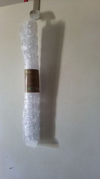 Tapis transparent a ventouses 52/52     cm neuf