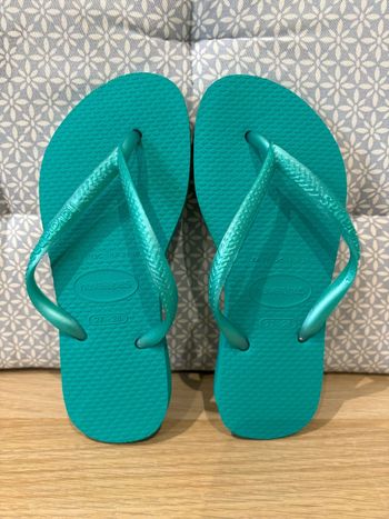 Paire de Claquettes "Turquoises" Pointure 29 / 30