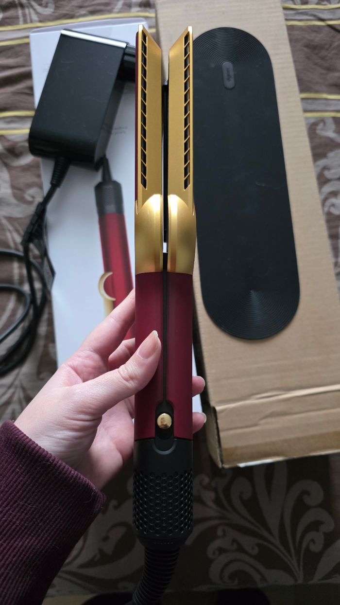 Dyson airstrait édition rouge gold - photo numéro 3
