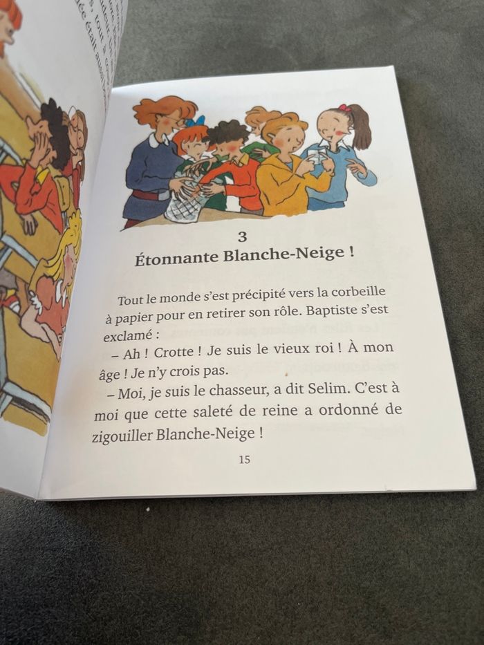 Livre roman j’aime lire coup de théâtre à l’école - photo numéro 2