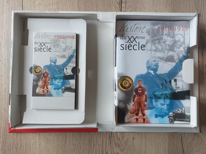 Coffret livre + cassette vidéo Histoire du XXe siècle 1910-1919 - photo numéro 3