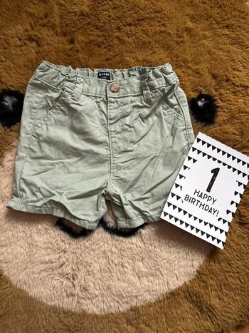 Short chino vert clair KIABI t.12m