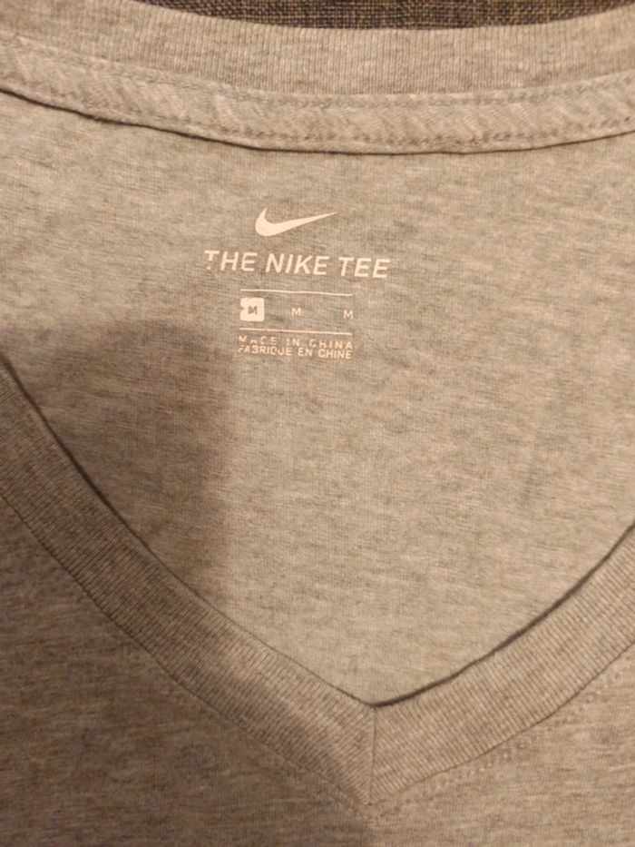 T shirt femme taille M Nike sport - photo numéro 7